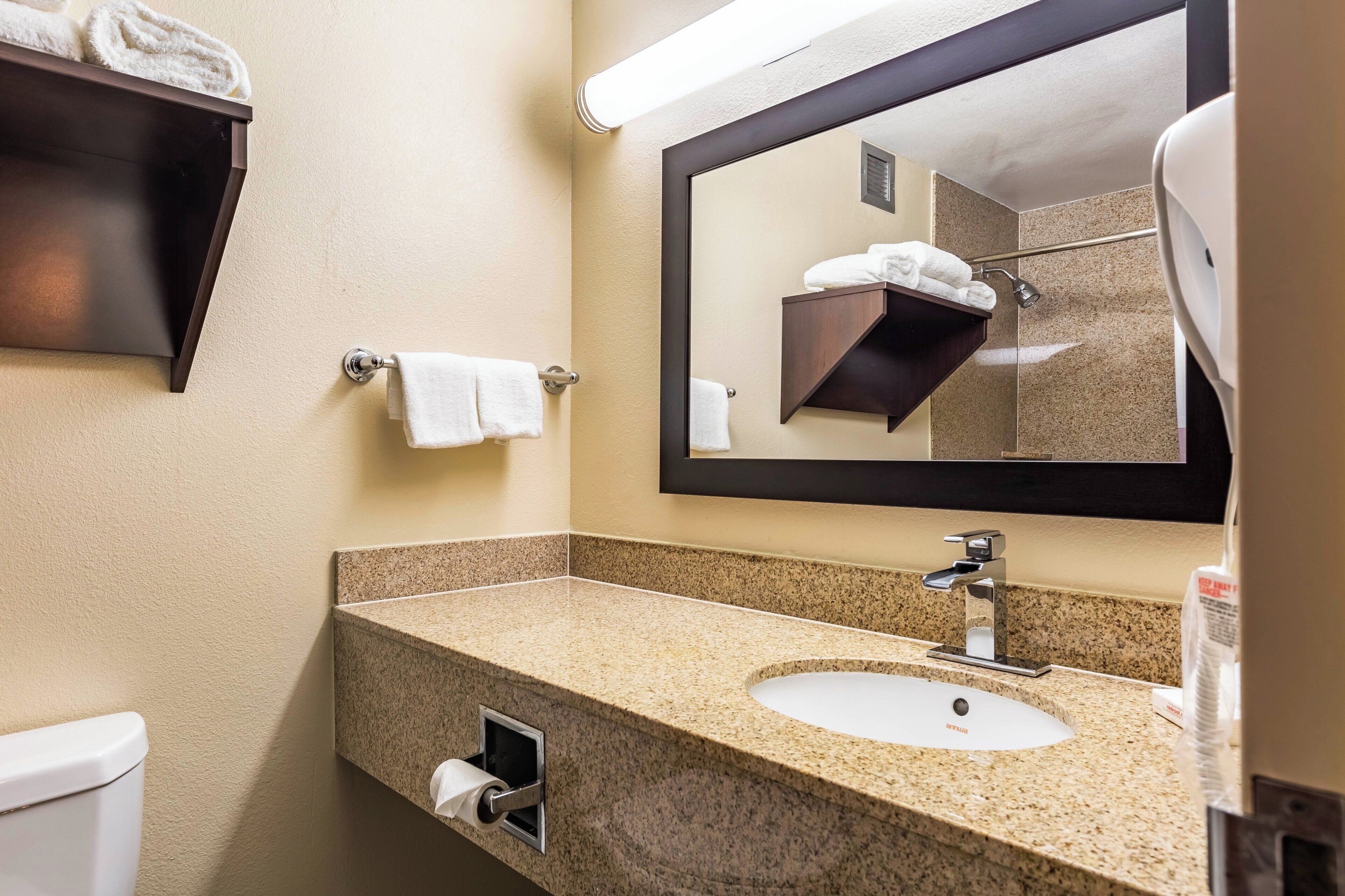 Foto - Red Roof Inn PLUS+ & Suites Houston - IAH Airport SW