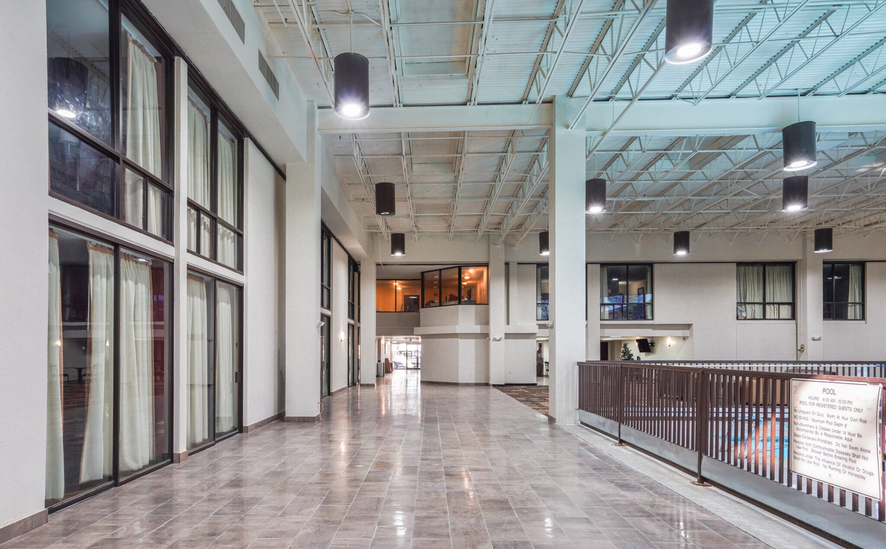 Foto - Red Roof Inn PLUS+ & Suites Houston - IAH Airport SW