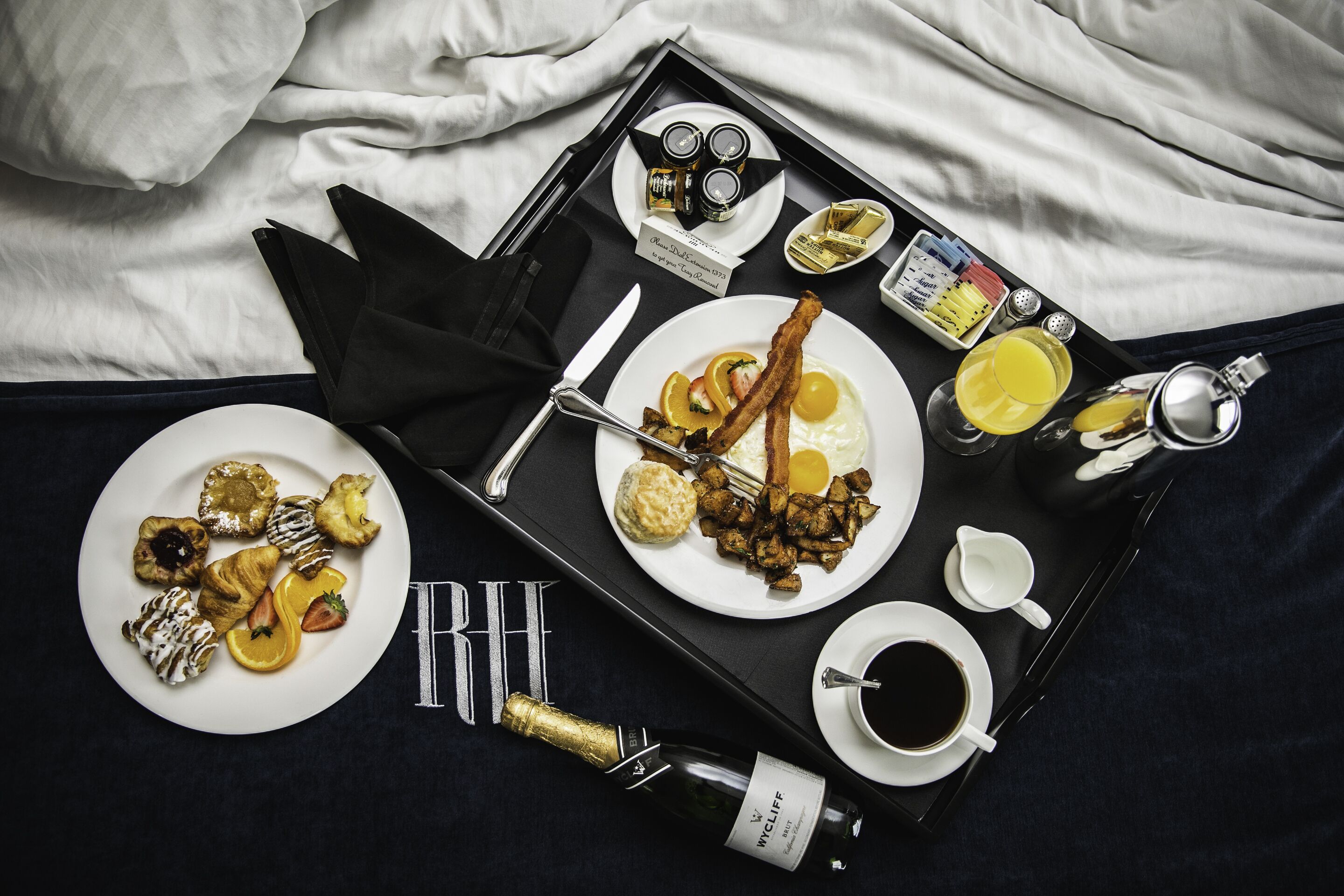 room service – dining