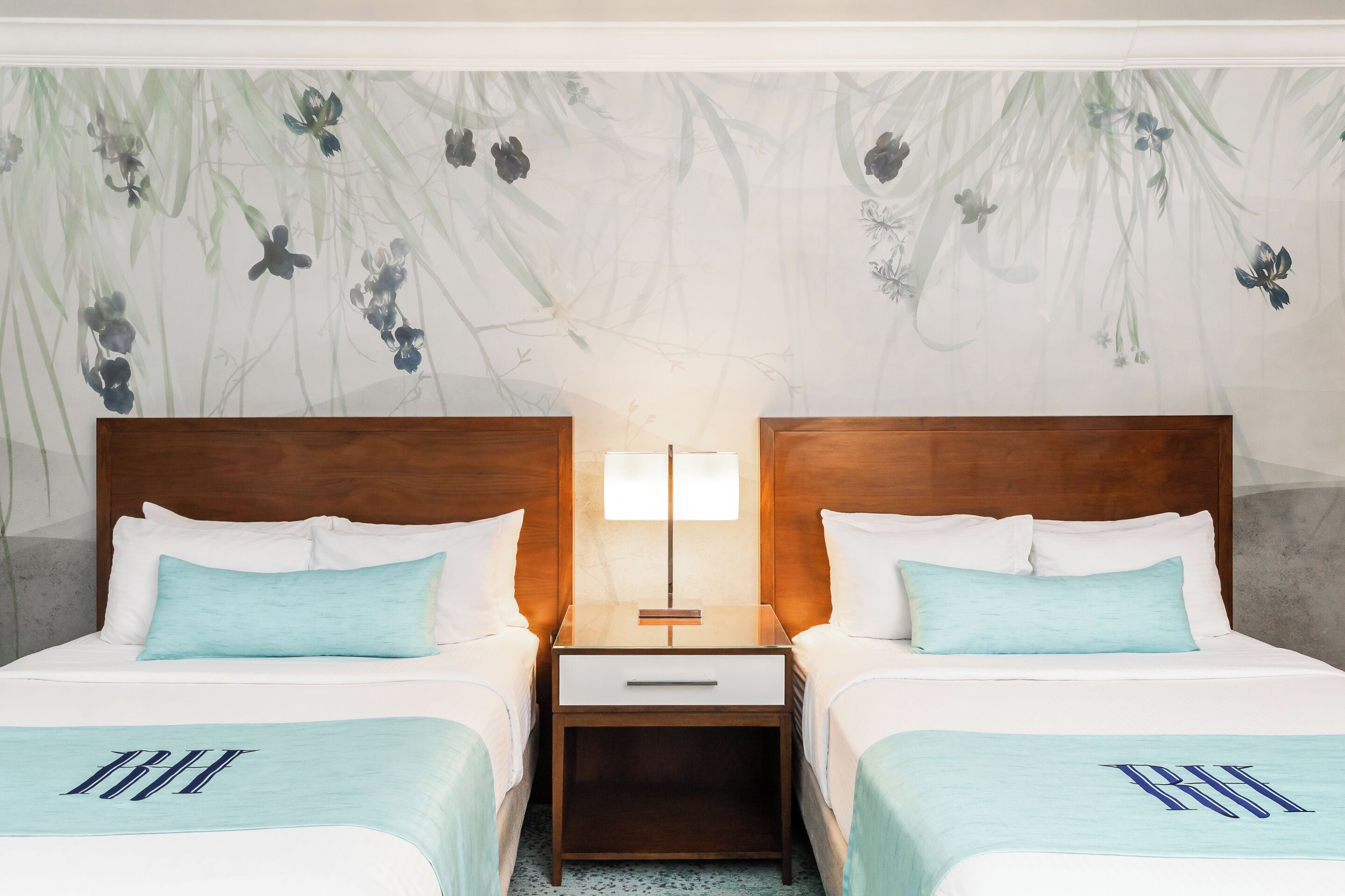 Accessible Traditional Room, 2 Double Beds