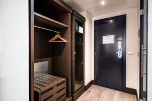 标准房 | 高档床上用品、Select Comfort 床、迷你吧、客房内保险箱