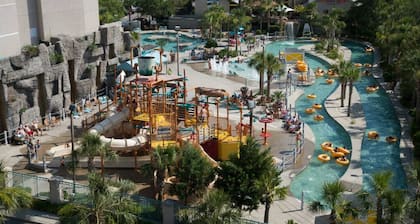 Sand Dunes Resort and Suites