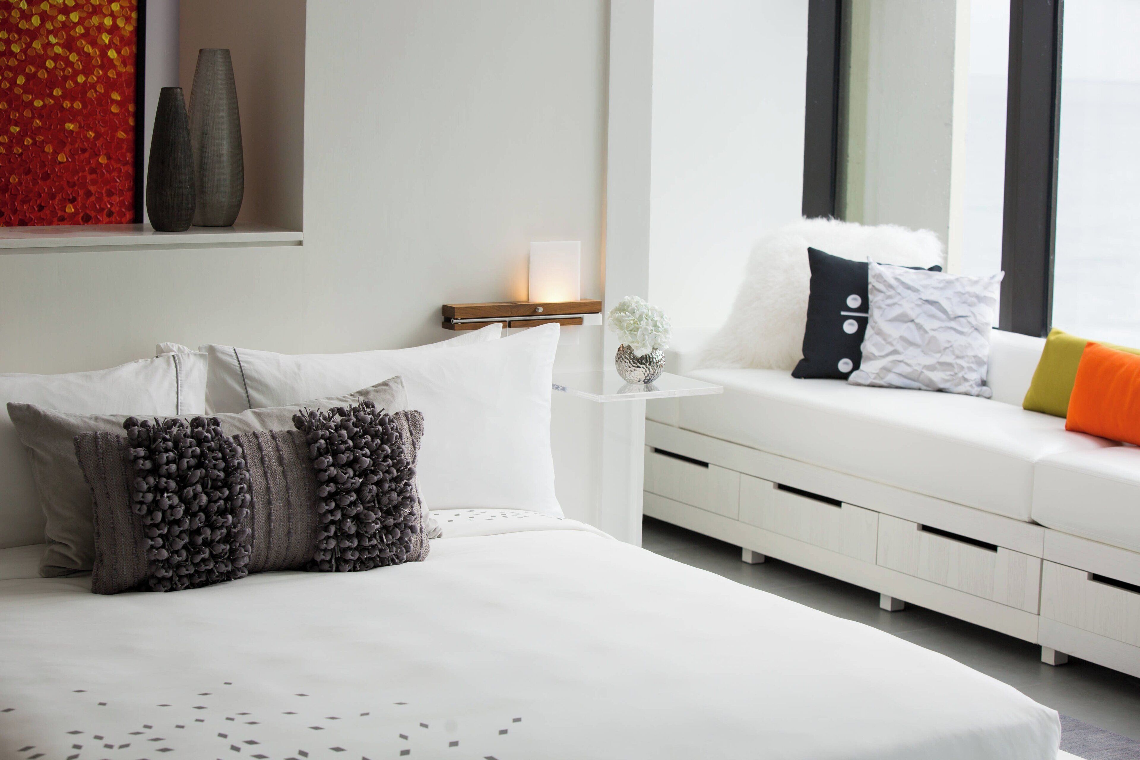 premium bedding, minibar, in-room safe, desk