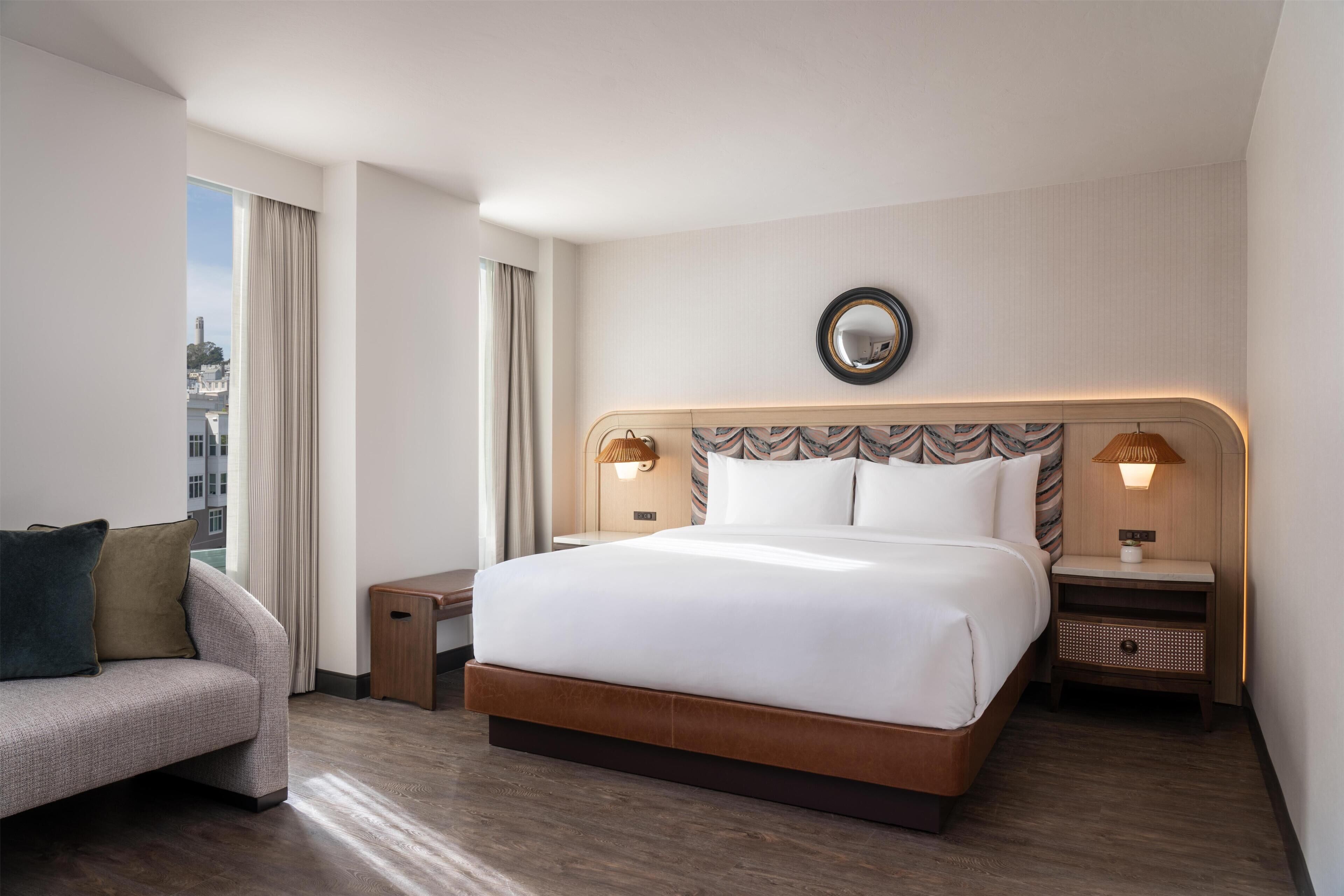 Room, 1 King Bed, City View