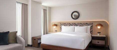 Zimmer, 1 King-Bett | Hochwertige Bettwaren, Daunenbettdecken, Pillowtop-Betten, Zimmersafe