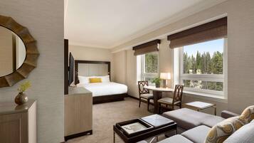 1 bedroom, premium bedding, in-room safe, desk