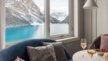 Deluxe Room, 2 Queen Beds | Premium bedding, in-room safe, desk, blackout drapes