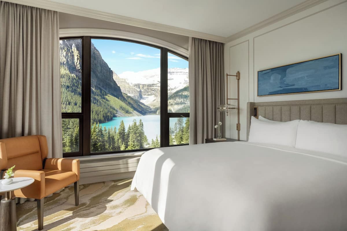 1 bedroom, premium bedding, in-room safe, desk
