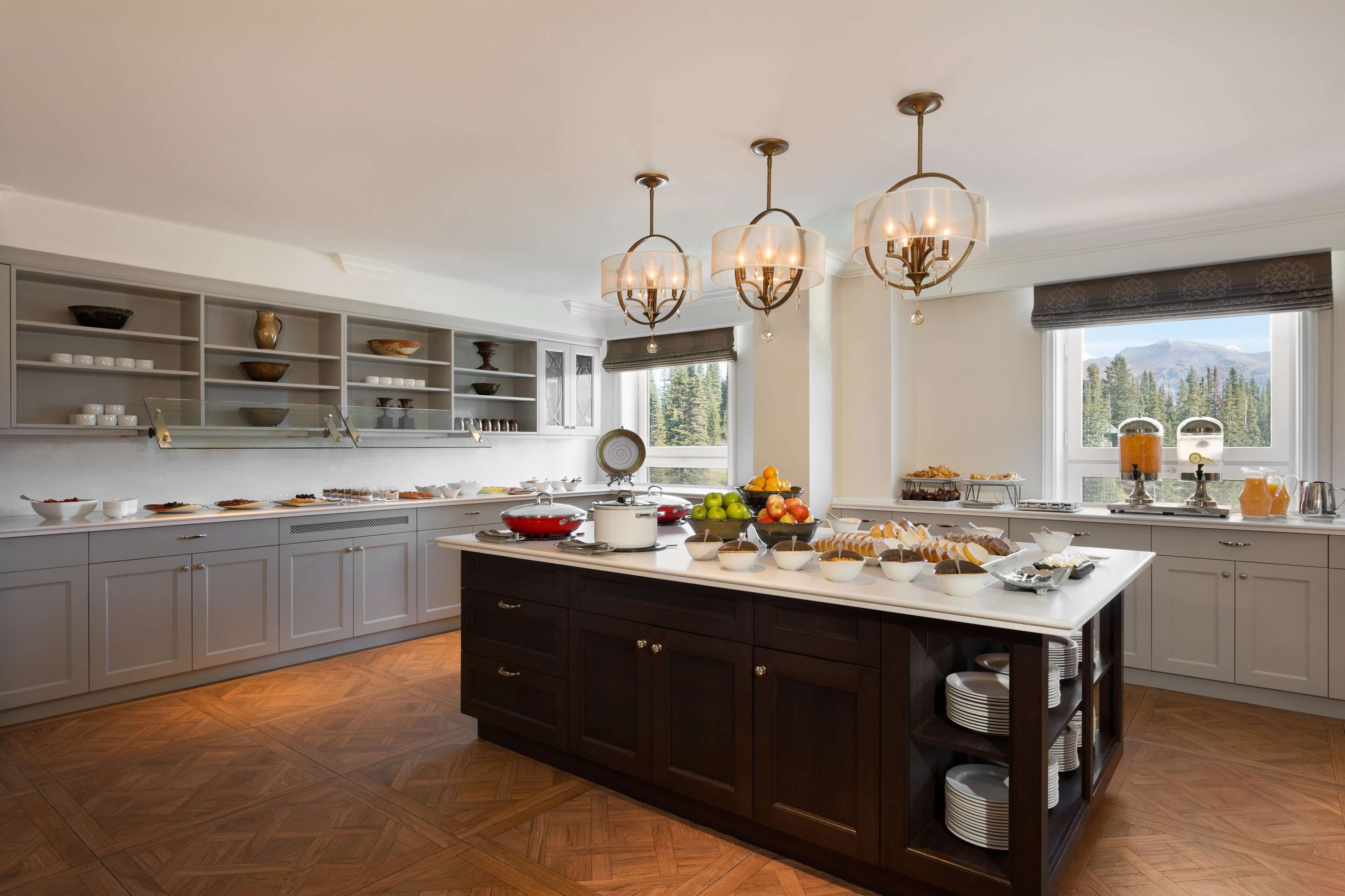 1 bedroom, premium bedding, in-room safe, desk