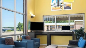 Lobby - Days Inn by Wyndham Conway (Conway)