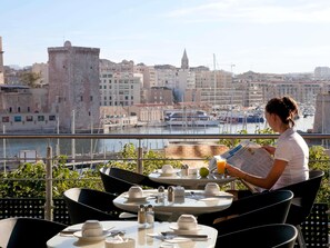 Breakfast, lunch, dinner served; French cuisine, pool views 