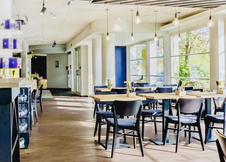 Ristorante. ibis Strasbourg Aéroport Le Zenith