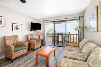 Individually decorated, individually furnished, desk, laptop workspace at Banyan Harbor Resort