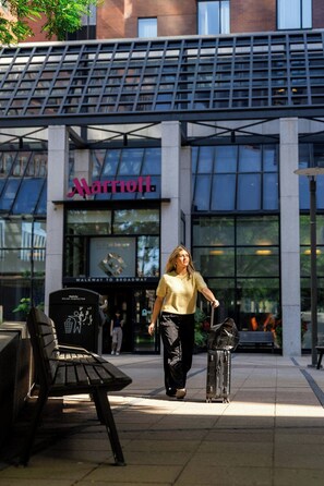 Exterior - Boston Marriott Cambridge (Cambridge)
