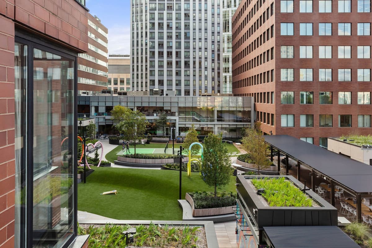 1 bedroom, premium bedding, in-room safe, desk