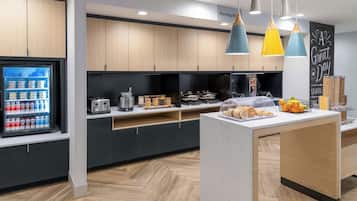 Desayuno continental incluido todos los días