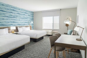 Cortinas blackout, tabla de planchar con plancha y acceso a internet 