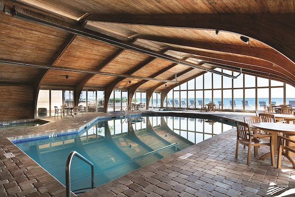 Indoor pool, seasonal outdoor pool, sun loungers