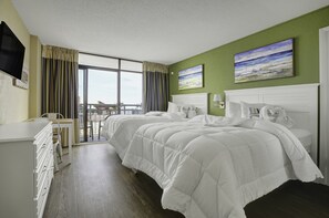 Chambre Standard, 2 lits doubles, au bord de l’océan | Coffre-fort, rideaux d’obscurcissement, fer et planche à repasser
