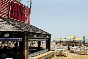 2 bares o lounges, bar en la playa 