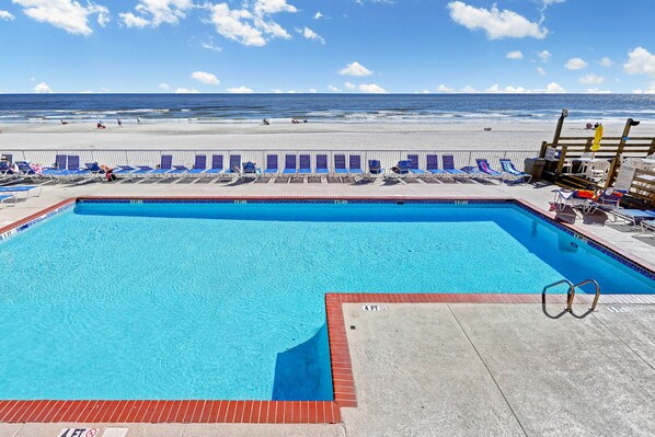 Indoor pool, seasonal outdoor pool, sun loungers