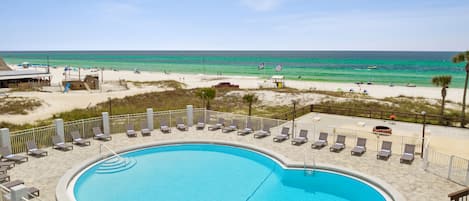 Outdoor pool, sun loungers