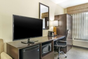 Standard Room, 2 Double Beds, Non Smoking | 1 bedroom, desk, laptop workspace, iron/ironing board