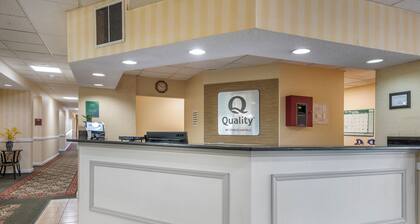 Quality Inn & Suites Near Amish Country
