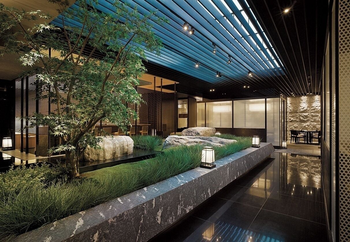 3 restaurants servant le petit déjeuner, spécialités Cuisine japonaise