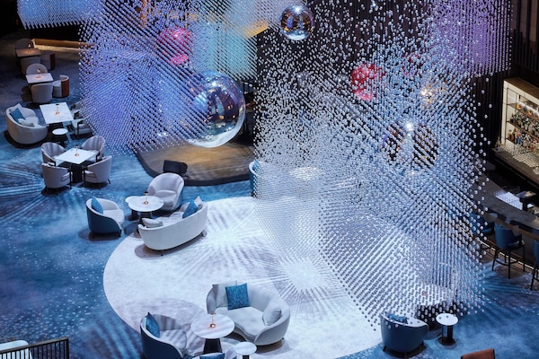 ロビーラウンジ