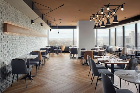 Breakfast and dinner served. Delta Hotels by Marriott Quebec