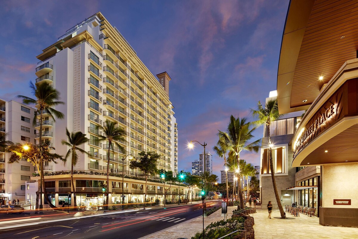 Exterior - Hilton Garden Inn Waikiki Beach (Honolulu)