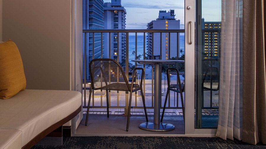 Hilton Garden Inn Waikiki Beach