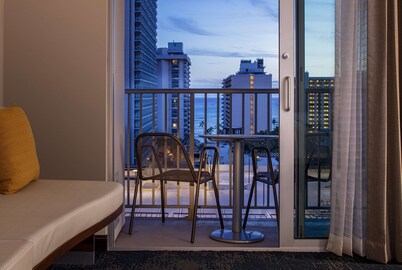 Hilton Garden Inn Waikiki Beach
