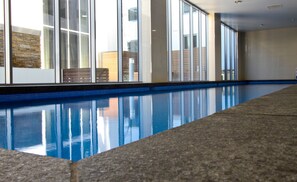 Una piscina techada