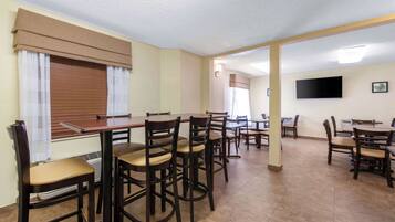 Desayuno para llevar incluido todos los días