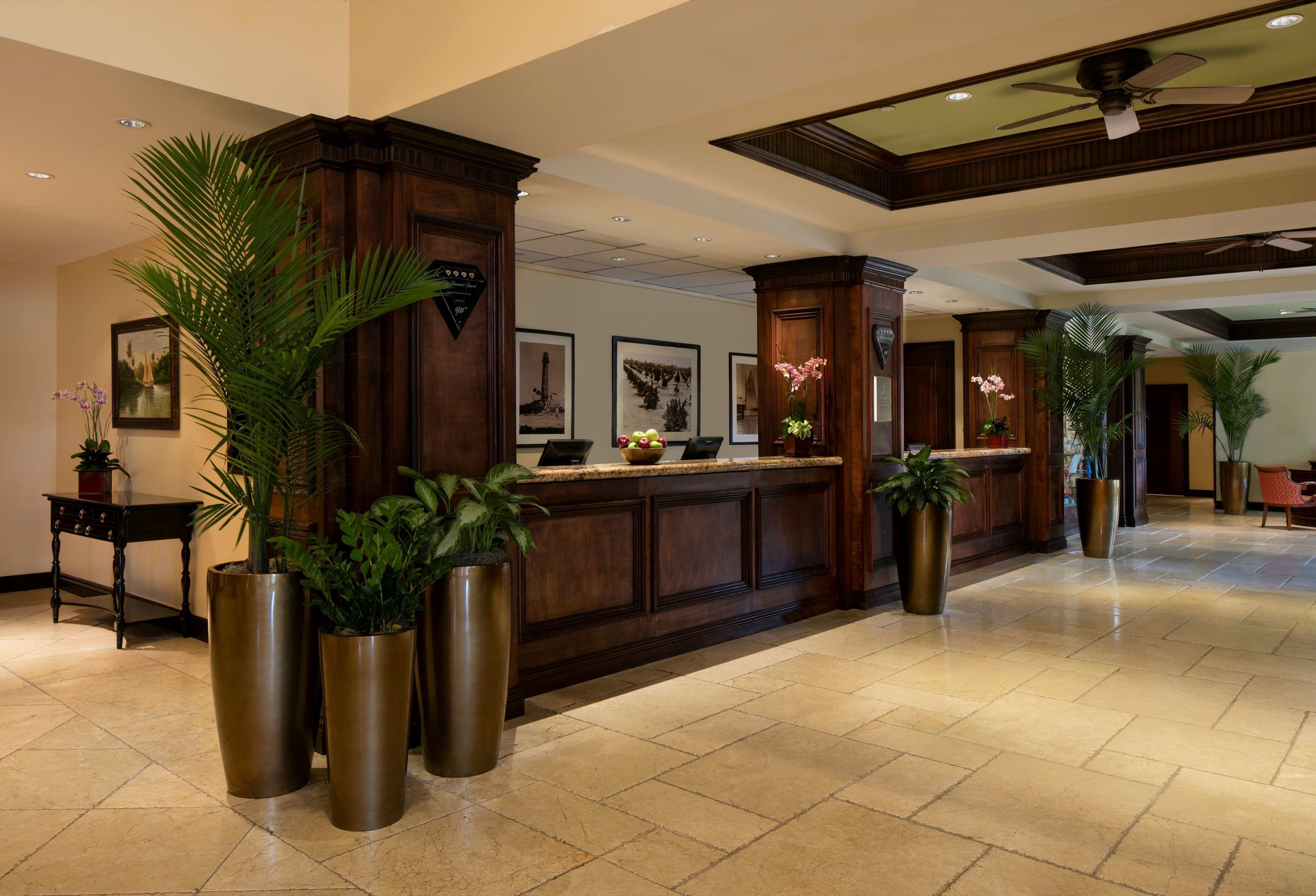 Photo - Jupiter Beach Resort & Spa