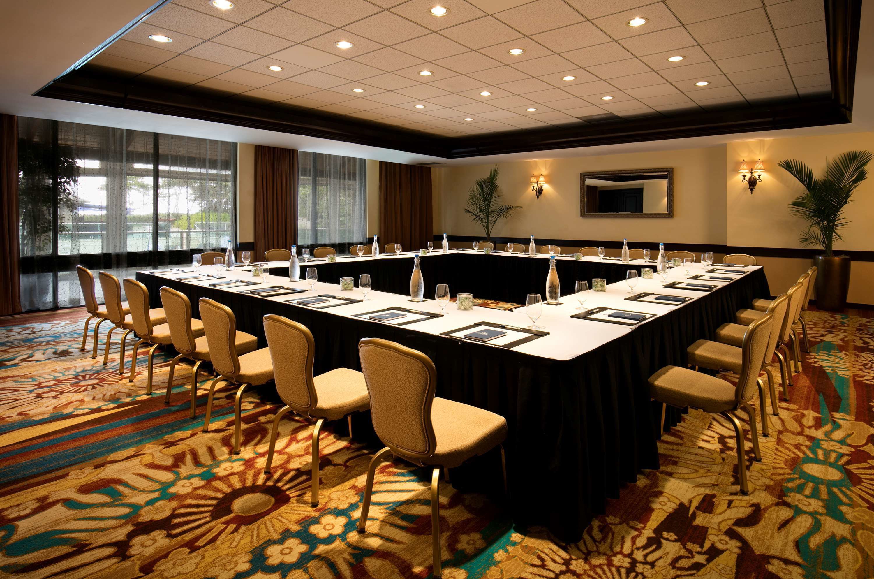 Photo - Jupiter Beach Resort & Spa