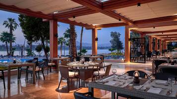3 Restaurants, Frühstück, Mittagessen, Abendessen, italienische Küche