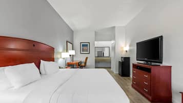 Standard Room, 1 King Bed, Non Smoking | Desk, laptop workspace, blackout curtains, iron/ironing board