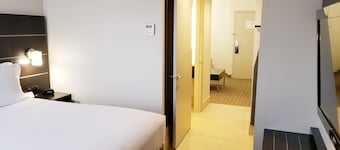 Holiday Inn Express & Suites Miami - Hialeah by IHG