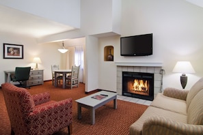 Flat-screen TV, pay movies - Residence Inn by Marriott Santa Fe (Santa Fe)