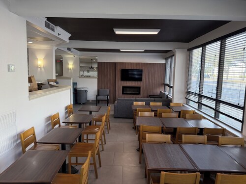 Wingate by Wyndham Jacksonville FL