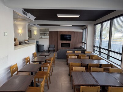 Wingate by Wyndham Jacksonville FL