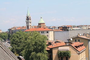 Vue sur la ville depuis l’hébergement
