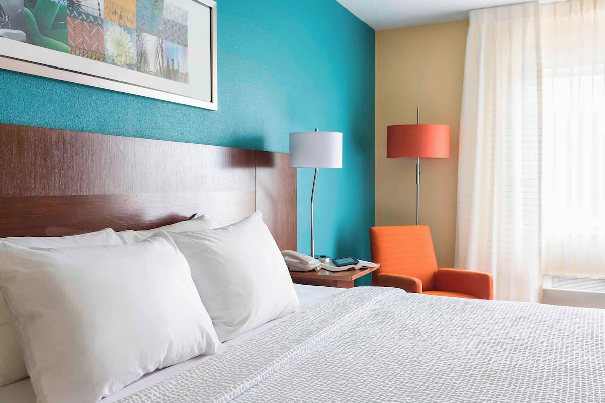 Premium bedding, desk, blackout drapes, iron/ironing board