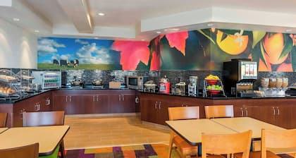 Fairfield Inn & Suites Mansfield Ontario