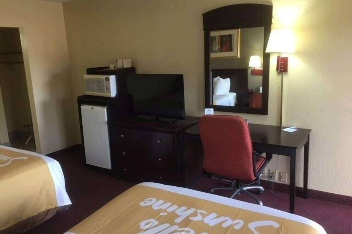 Desk, iron/ironing board, cribs/infant beds, rollaway beds