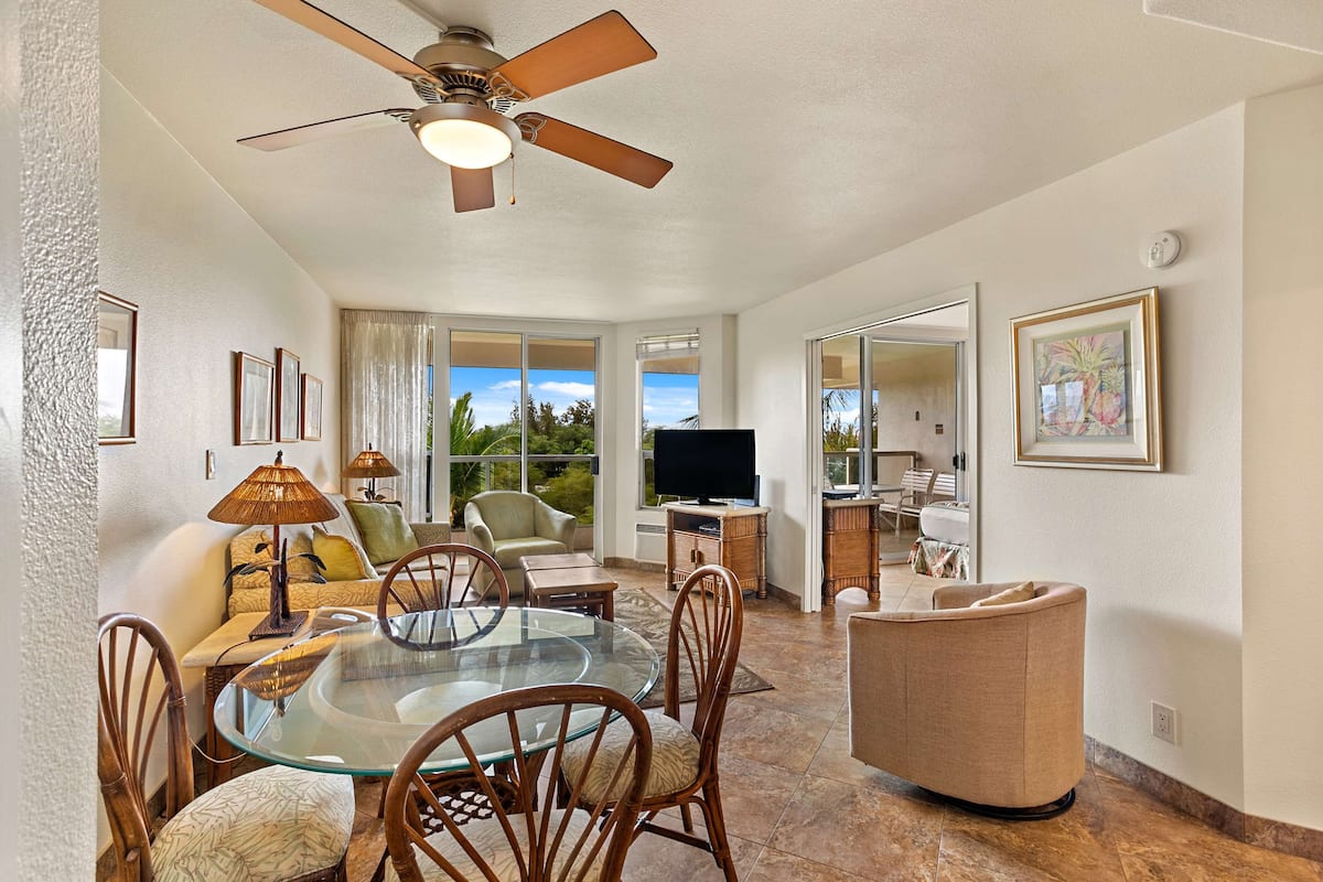 1 Bedroom Deluxe Partial Ocean View | In-room safe, iron/ironing board, free cribs/infant beds, free WiFi