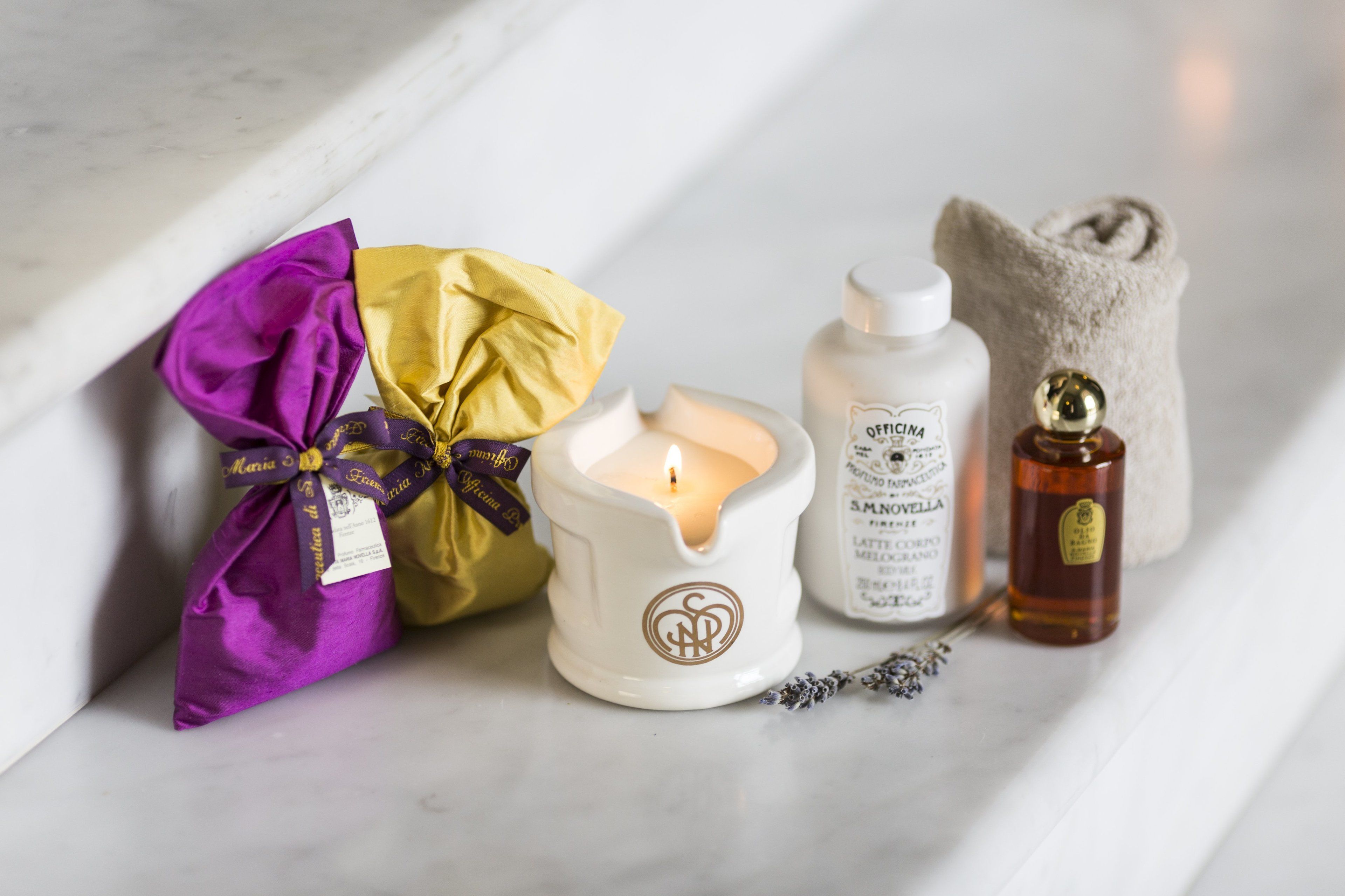 body treatments, aromatherapy, hot stone massages, body wraps